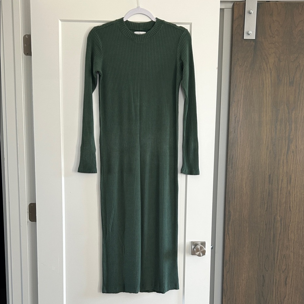 Graham and Spencer Green Ribbed  Dress